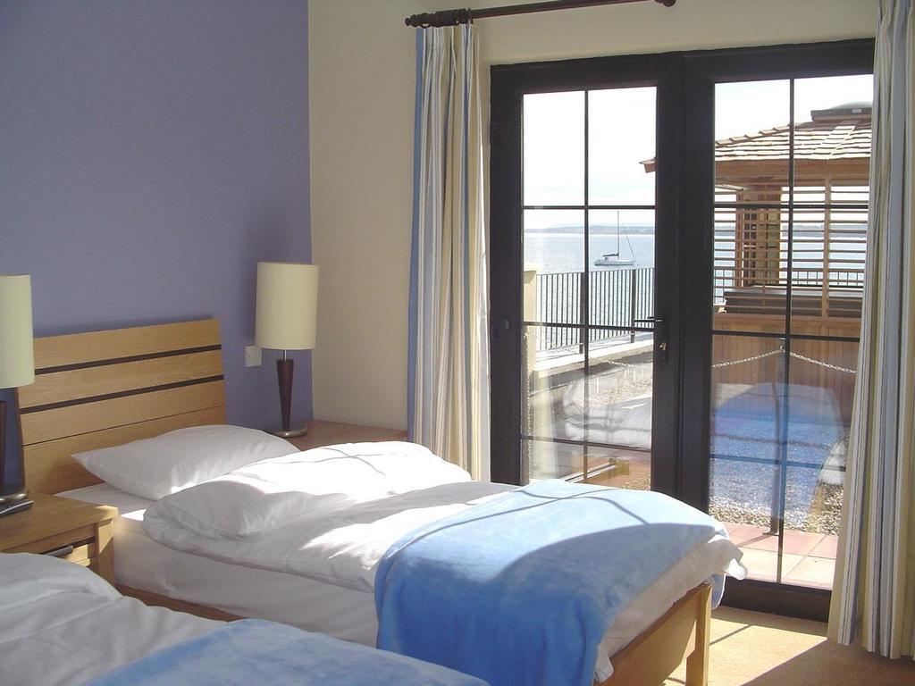 Pier Head Hotel Spa & Leisure Маллахмор Экстерьер фото